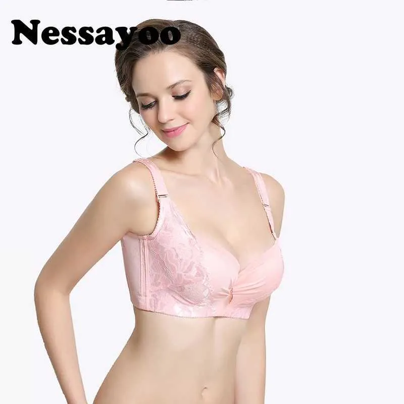 Plus Size Lace Push Up Bra With Side Adjustment D/E Cup, Sexy Plus Size  Lace Underwear 85 105 44E YQ231101 From Ephemerall, $8.65