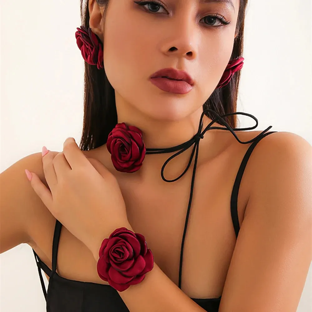 Conjuntos de joyería de boda IngeSight Z Romántico Big Rose Flower Pendientes Pulsera Collar Mujeres Kpop Velvet Cuerda Cadena Fiesta Y2K 231101