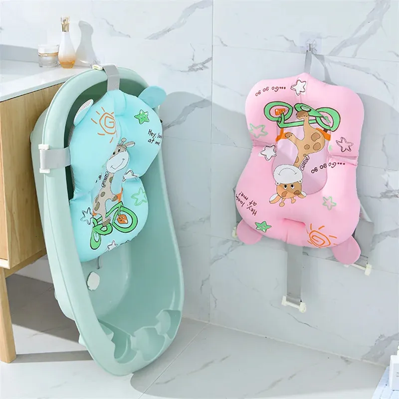 Vasche da bagno Seggiolini Born Baby Shower Pad Tappetino di supporto per vasca da bagno antiscivolo Tappetino di supporto per il bagno di sicurezza per bambini Cuscino morbido pieghevole 231101