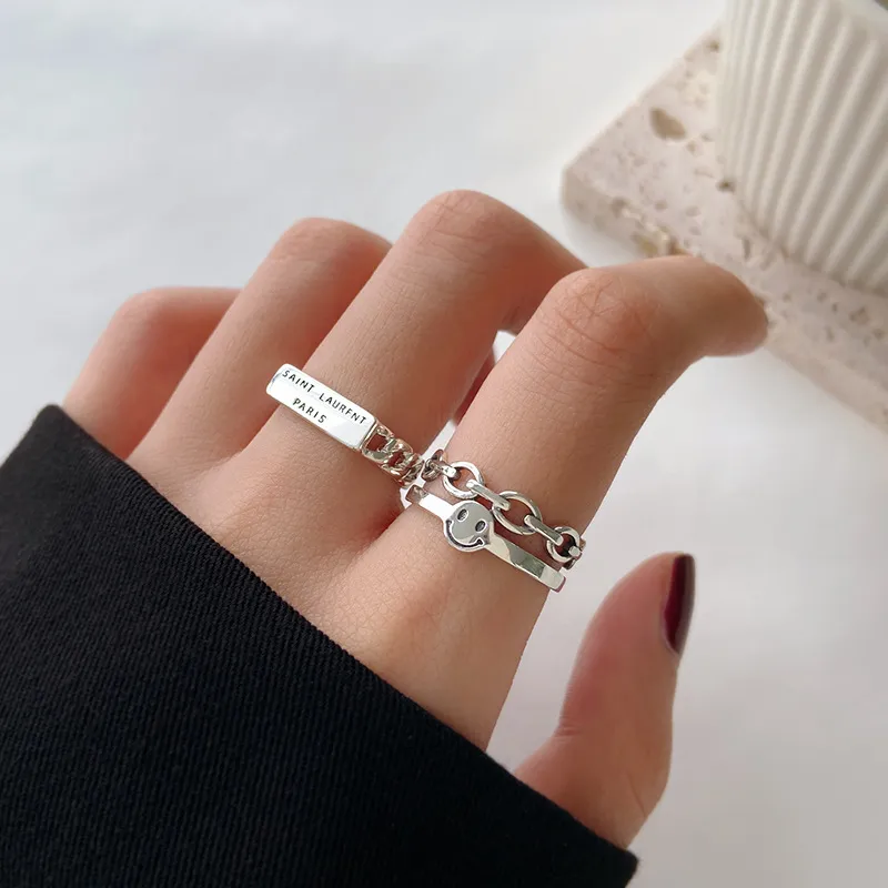 Koreanische Kette Lächeln Offene Ringe für Frauen Retro Brief Zeigefinger Ring Weibliche Öffnung Handgemachtes Geschenk Schmuck Zubehör Großhandel YMR062