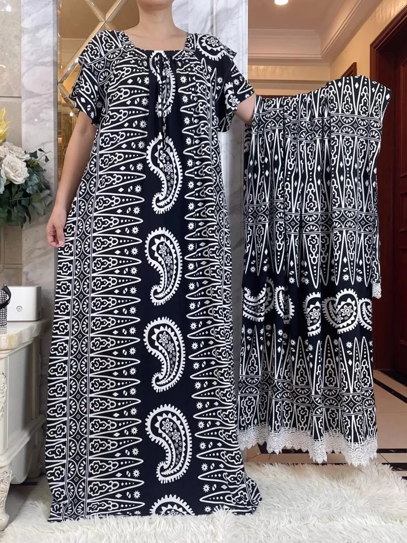 Vêtements ethniques Été Abaya avec grande écharpe Robe en coton à manches courtes Style roumain Col de bateau Lâche Floral Boubou Maxi Islam Femmes Vêtement