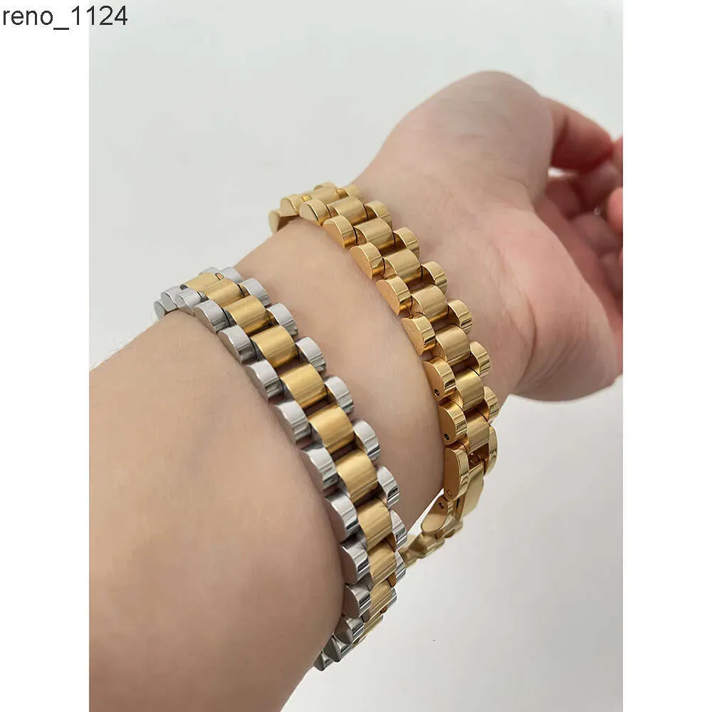 Pulsera tipo correa de reloj en acero inoxidable chapado oro_voghion.com