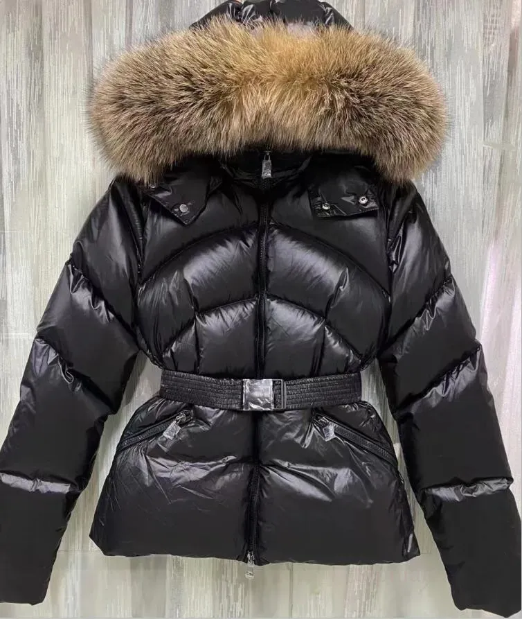 Luxury Puffer Womens Parka Jackor Löstagbar rävtrimbeläggning Windbreaker Designer Warm Fashion Parkas med Belt Winter Down Jacket C110102 Zhuy