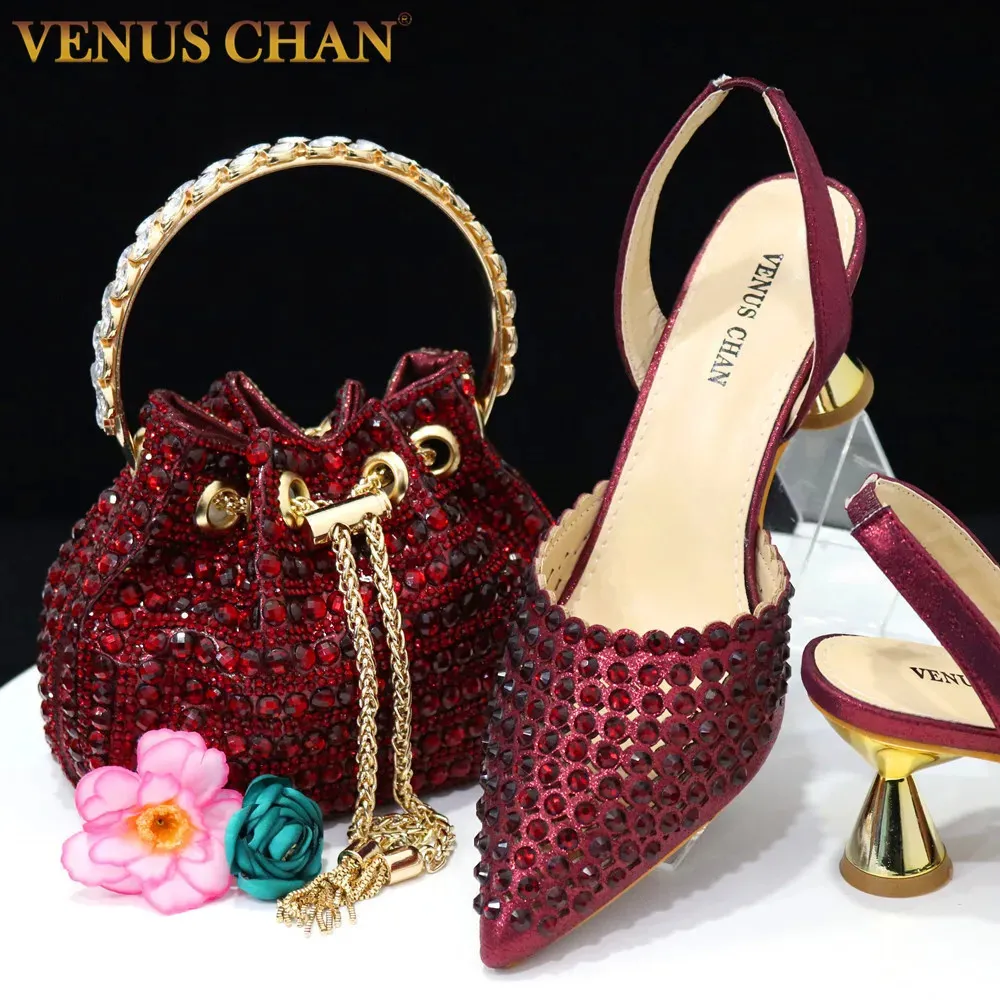 Sapatos de vestido Chan apontou saltos de dedo do pé para mulheres elegante festa vinho cor completa diamante bombas sapatos italianos e sacos combinando conjunto 231101