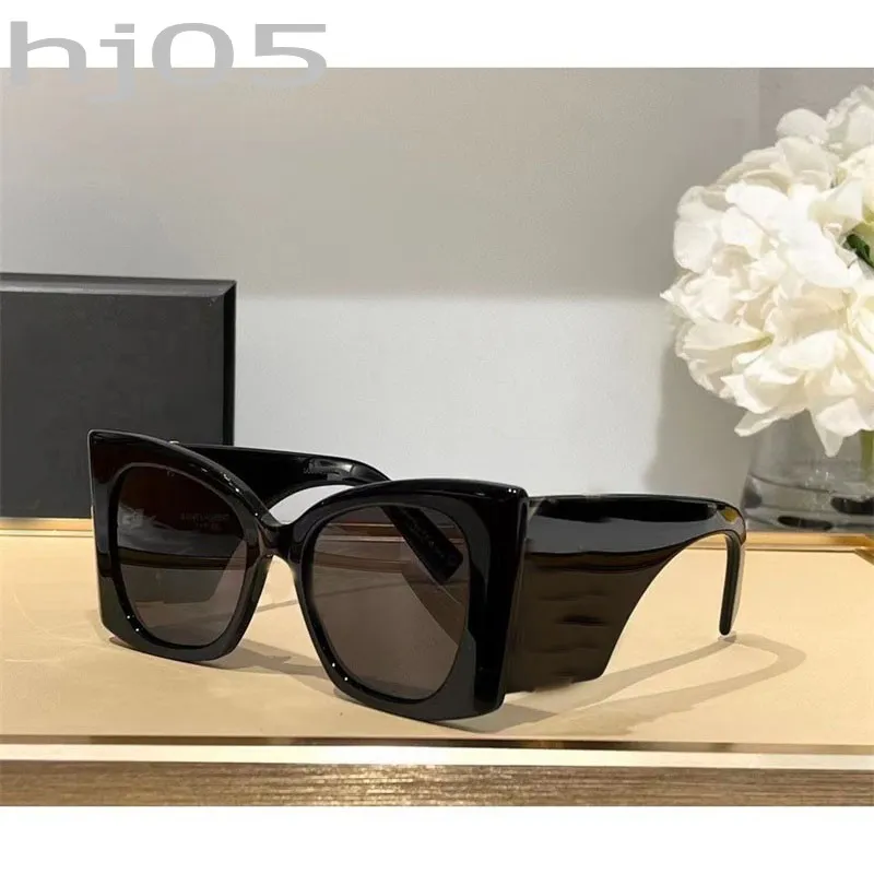 Mode herrglasögon designer damsolglasögon kreativt leopardtryck ungdom populär occhiali da sole strand resande solglasögon distinkta kattögon PJ085 B23