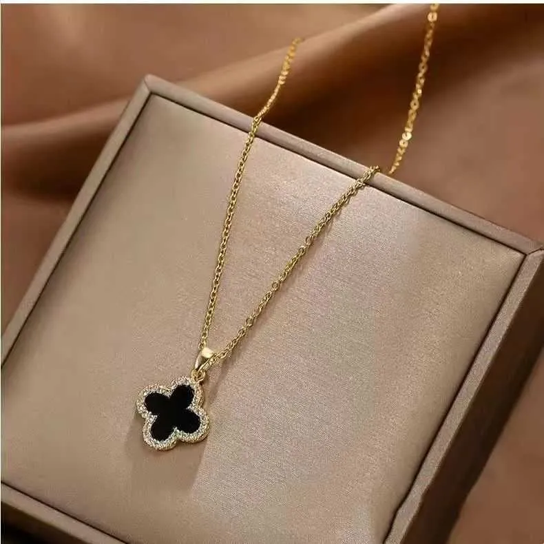 Green-Certified Sold at Auction: Louis Vuitton Empreinte Pendant Necklace  18K Tricolor Gold, louis vuitton necklace clover
