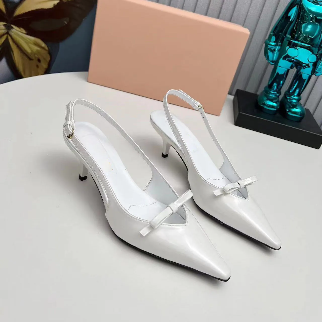 2023 Designer Women Sandals High Heels Summer Pointed Toe Sexy Ankle Strap 5.5cm Embroidered Plus Size Sandals 34-42