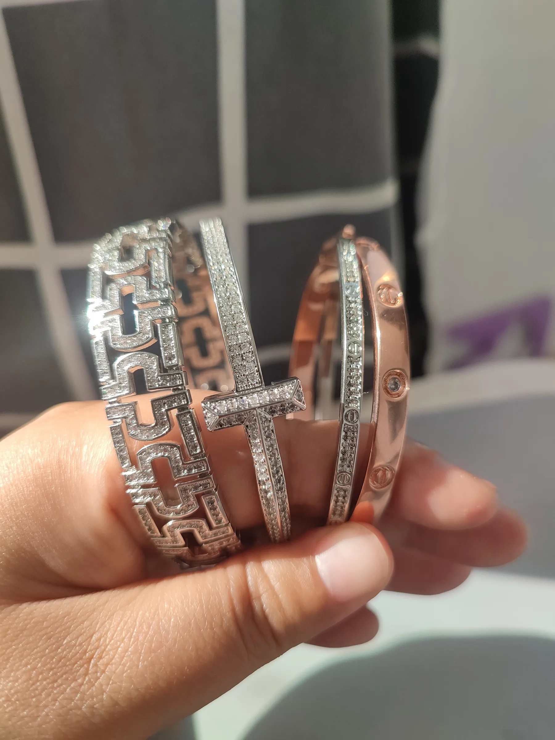Solid silver screw bangle deals