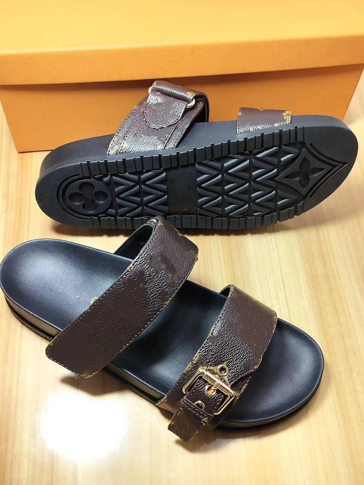 Cheap name shop brand sandals
