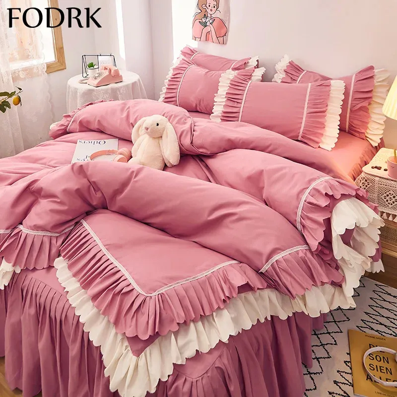 Ensembles de literie 4 pièces Couple lit ensemble de couette drap drap de lit couvre-lit reine taille couettes couverture linge de maison couette avec taies d'oreiller luxe rose 231101