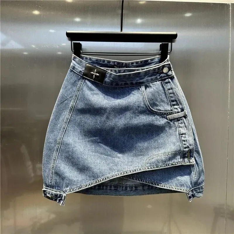 Gonne 2023 Gonna di jeans estiva per le donne Vestibilità aderente Avvolgere l'anca Una linea Mezza Mini Corta Ragazze sexy Streetwear Abbigliamento moda coreana 231101