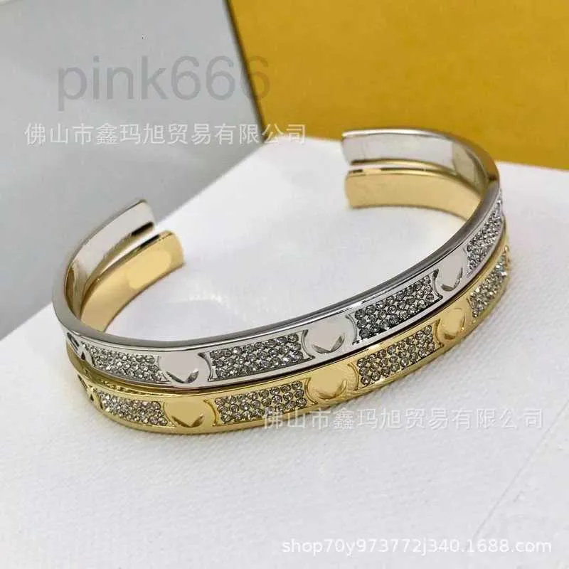 Bangle Designer Full Sky Star فتح سوار Full Diamond F Letter للرجال والنساء الموضة البسيطة للزوجين × 2x4