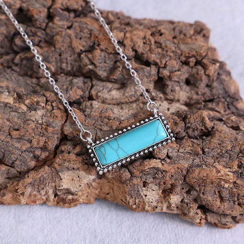 Naszyjniki wiszące Kingman Turquoise Bar Naszyjnik dla kobiet mały z kamieniem widzialny biżuteria w grudniu Dar Birthstone