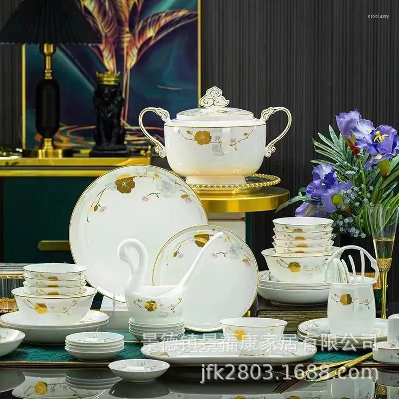 Conjuntos de louça Jingdezhen Osso Porcelana Tigela e Prato Conjunto Moderno Europeu Luz Luxo Talheres Jantar Tigelas Pratos