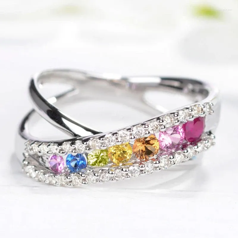 Anneaux de mariage Huitan Belle Coloré CZ Bague Pour Femmes Argent Couleur Sparkling Cubique Zircone Croix Accessoires Bijoux De Luxe