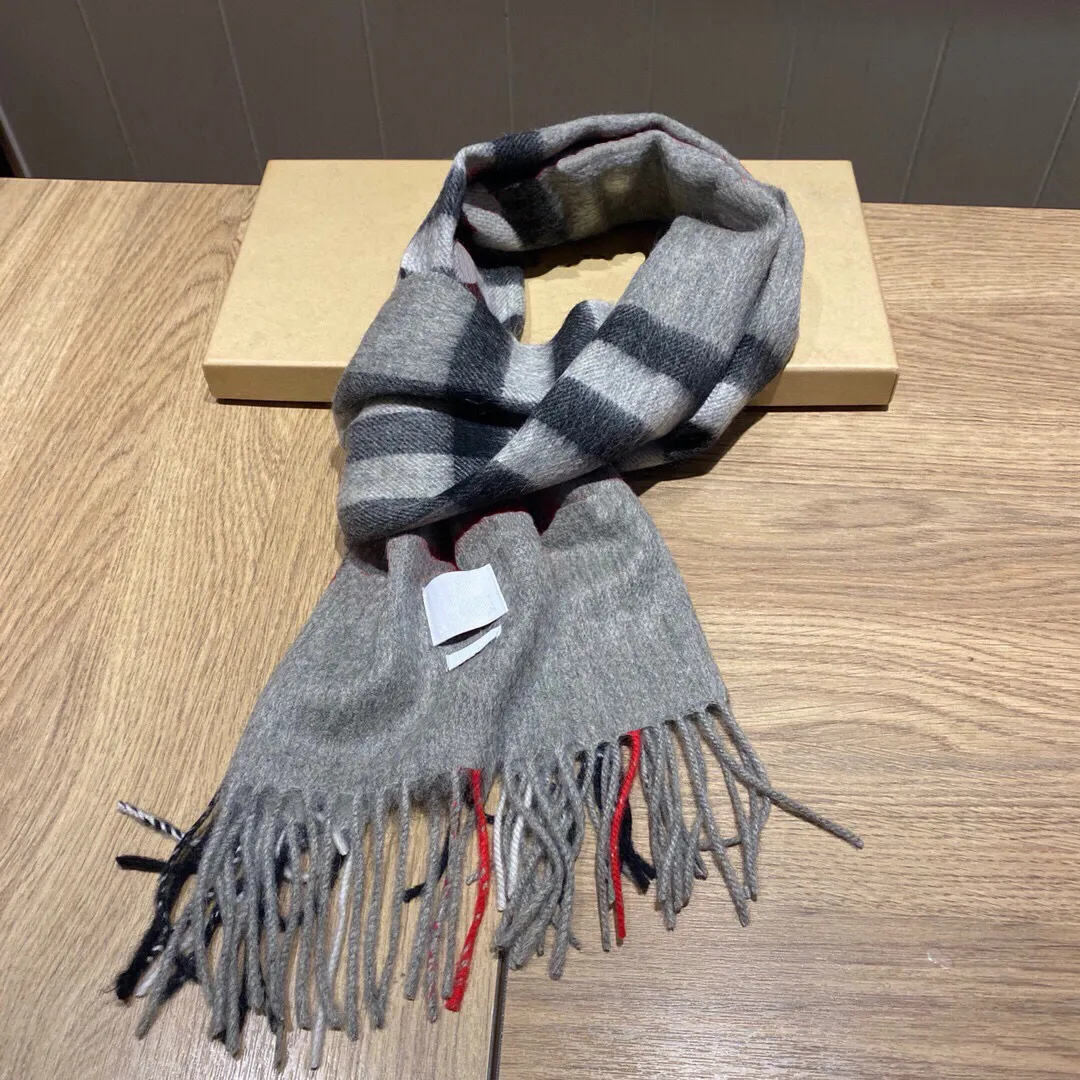 New Fashion Designer cashmere scarf outdoor Winter women mens long Scarf luxury Travel the streets classic style warm Big Plaid Shawls Festivals gift