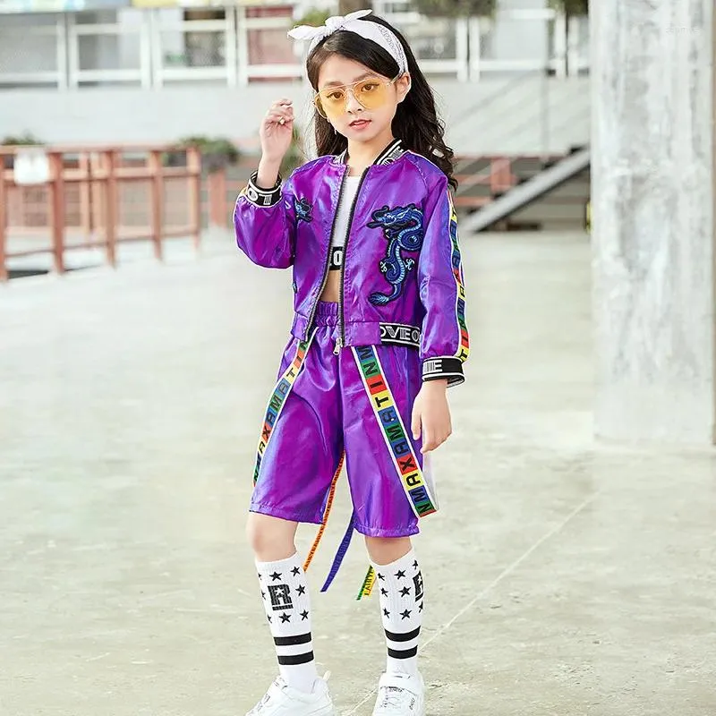 Set di abbigliamento 2023 Tendenza moda Costumi di danza Bambini Costume hiphop Ragazze Stage Clothis Purple Street 2 pezzi Teenage Jazz