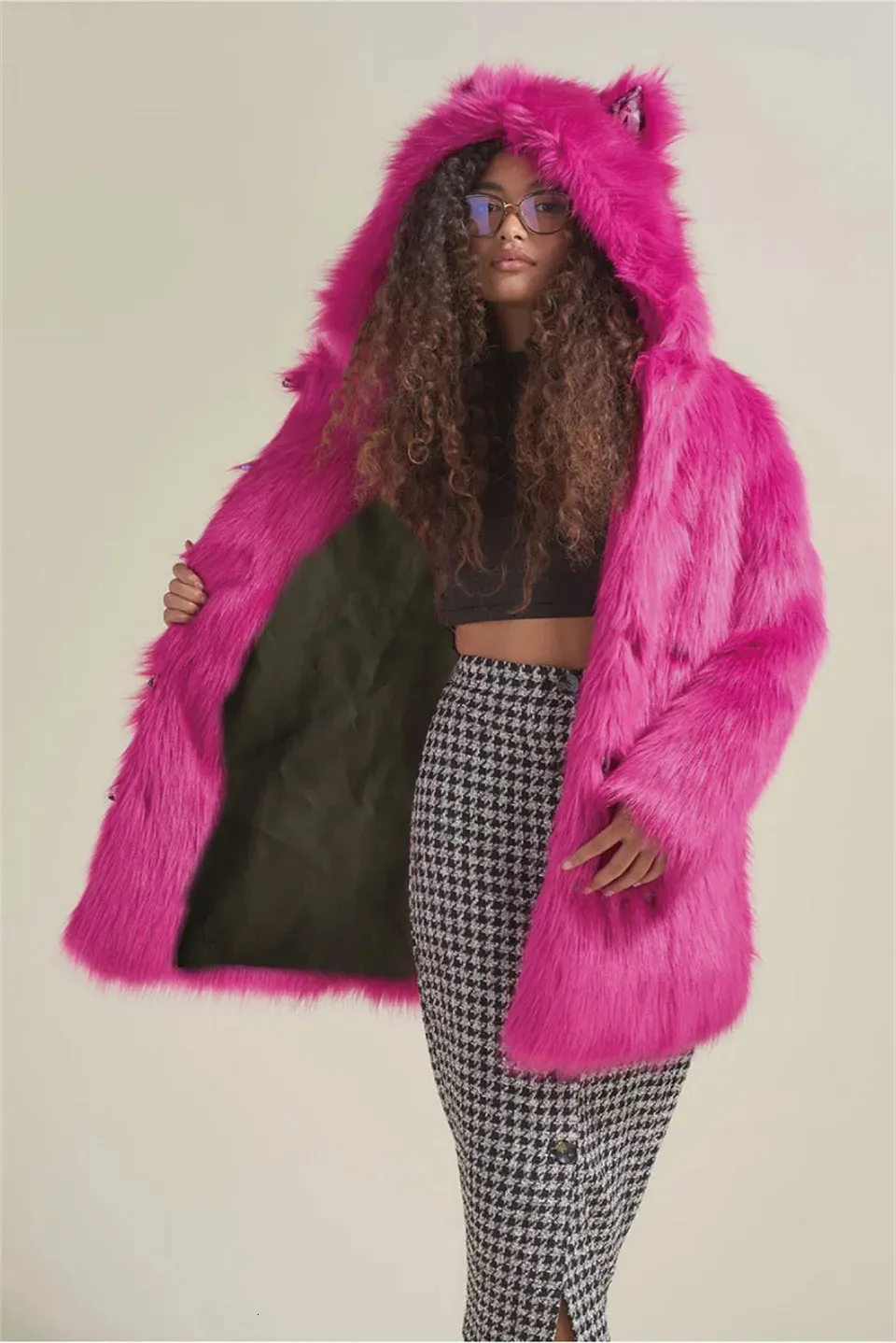 Женское меховое пальто из искусственного меха розово-красного цвета, однотонное пальто из искусственного меха, женское пальто с длинными рукавами и капюшоном, зимняя модная верхняя одежда, пушистые пальто из искусственного меха, куртки 231101