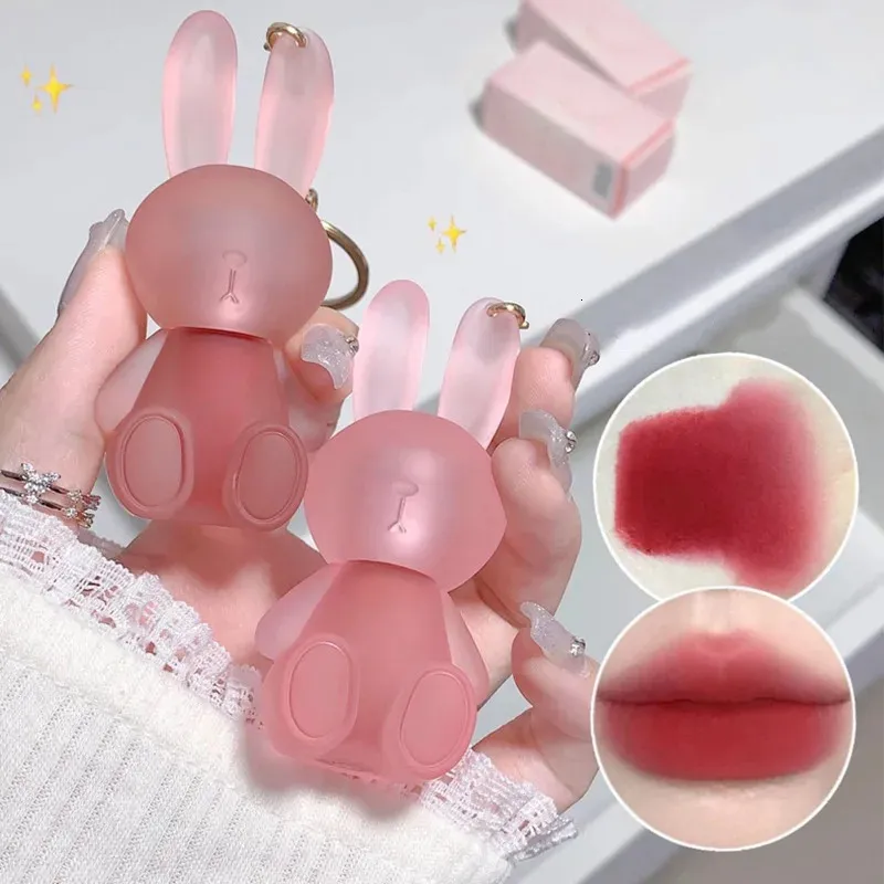 Lipgloss Cute Rabbit Matte Velvet Glaze Summer Lovely Bunny Schlüsselanhänger Schlammtextur Lippenstift Pink Red Tint Cosmetic 231101