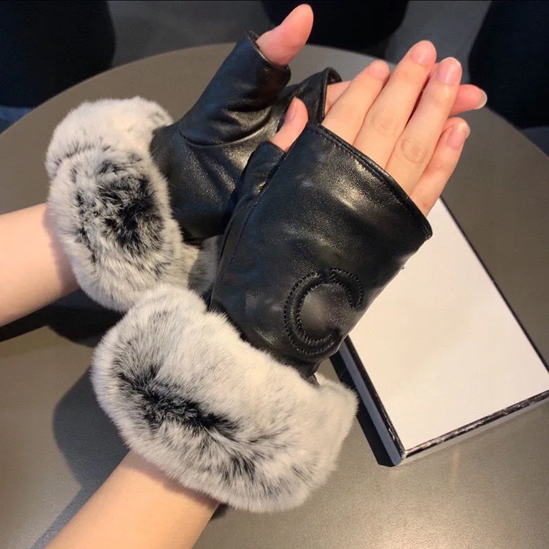 Winter lederen bonthandschoenen Designer dames schapenvachtwanten Zwarte vingerloze warme handschoenen Wanten