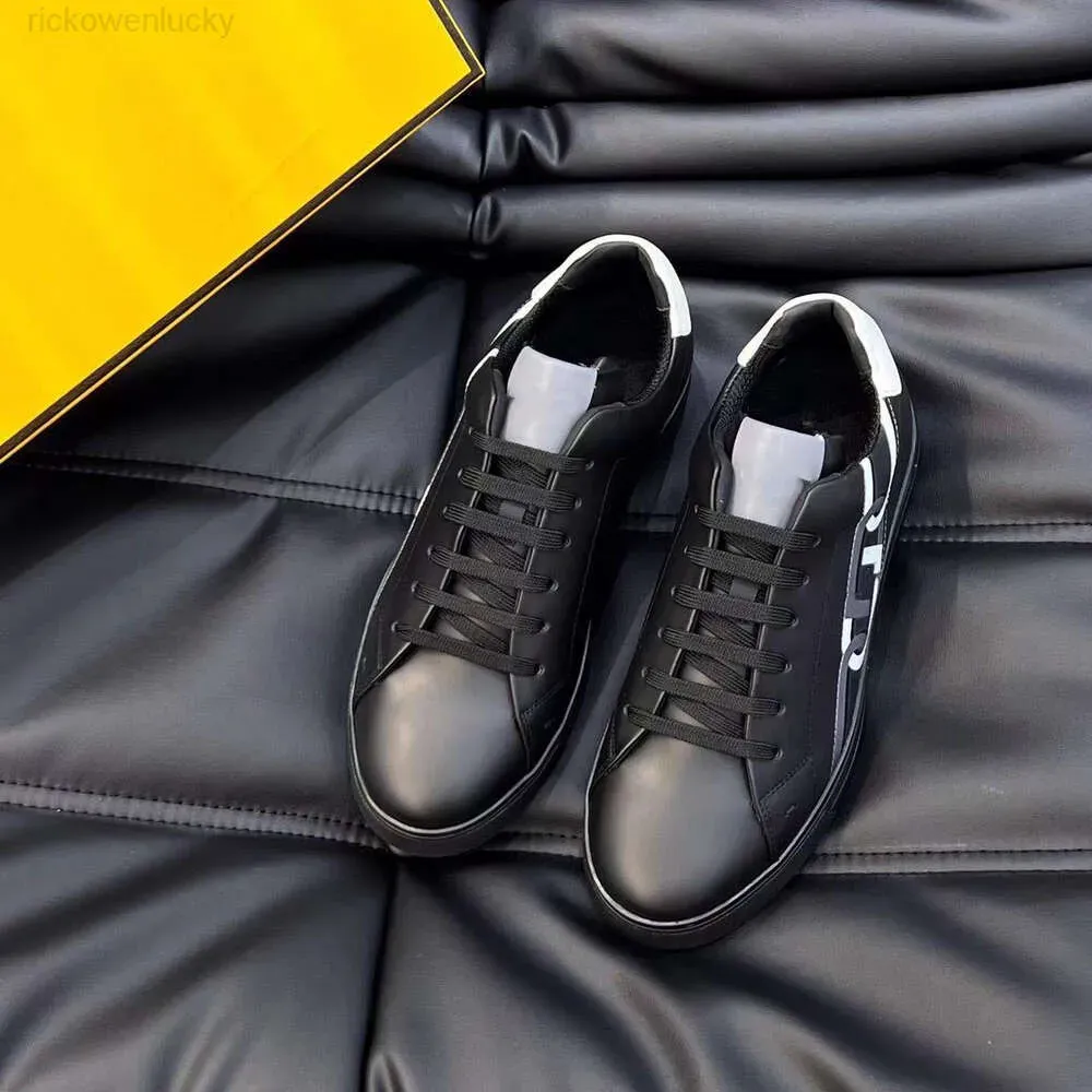 Match casual shoes design sneaker vintage black leather shock absorbing material white shoe outdoor sneakers sneaker platform men trainer