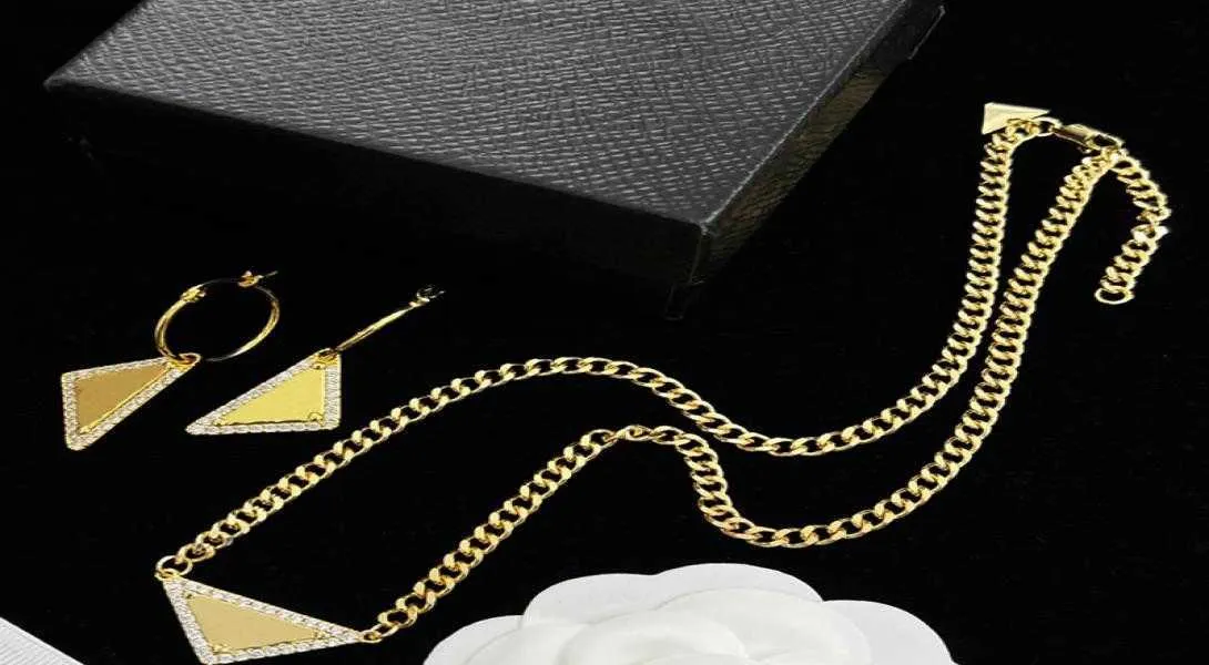 Anhänger Designer Halskette für Frau Designer Goldohrringe Damen Luxus Ohrstecker Krawatten Ketten Sets Marke Jewelrys6696433