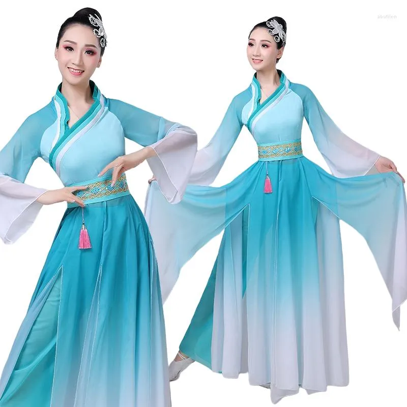 Abbigliamento da palcoscenico Costume da ballo Hanfu Fan femminile Stile folk Abiti Hmong Cinese per donna Blu.