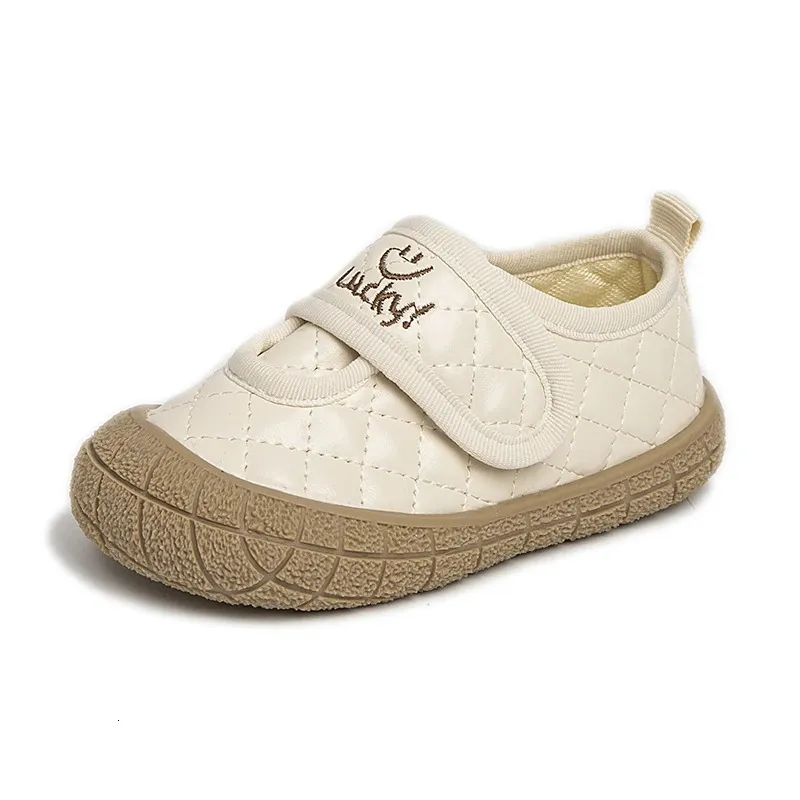 Sneakers babyschoenen peuter schoenen zachte soled single schoenen voor jongens en meisjes kinderen baotou baby functionele schoenen 231102