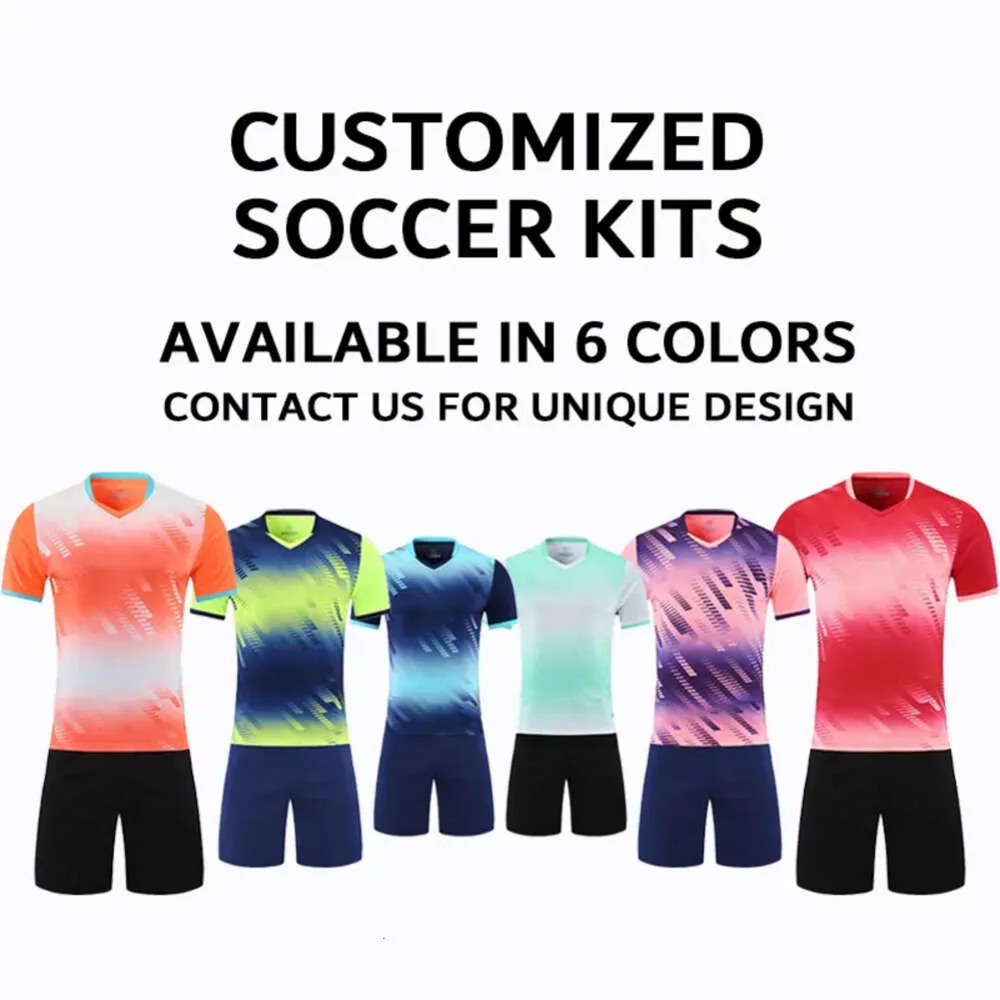 Kits de maillots de football Qqq8 DIY avec design et shorts personnalisés. Toute équipe, veuillez nous contacter pour vos solutions personnalisées avant