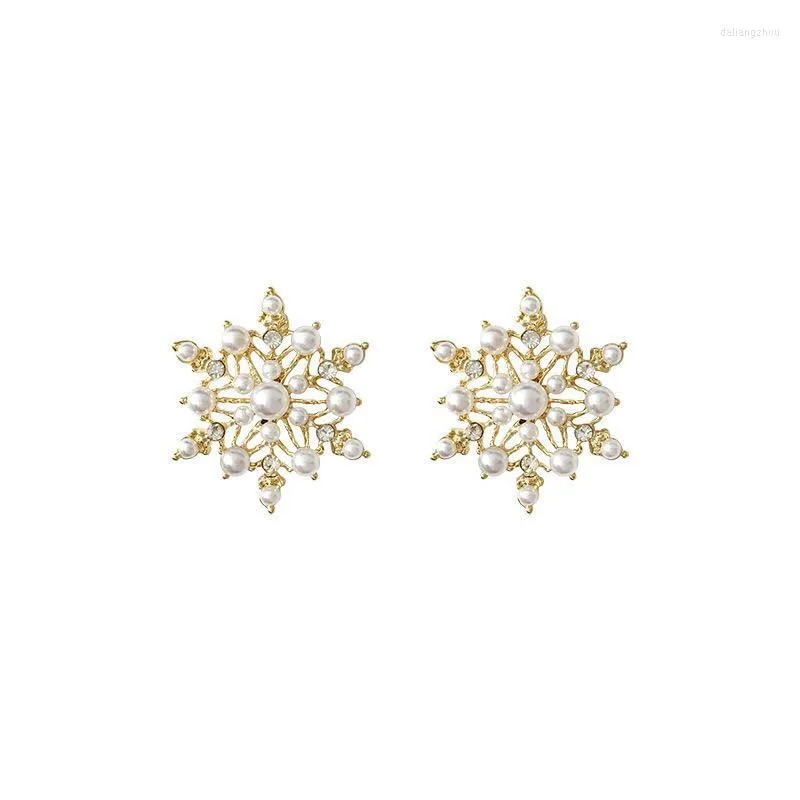 Boucles d'oreilles à tige 2023 pour femmes vente haut coeur Oorbellen Pendientes 925 aiguille neige contracté boucles d'oreilles femme mignon accessoires