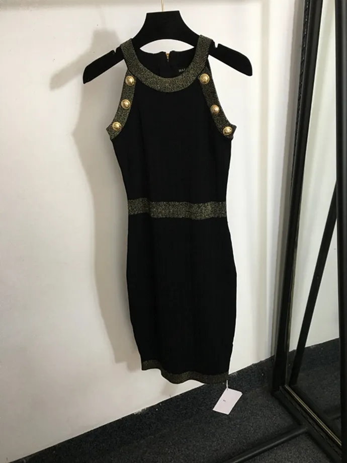 Düğme Süslenmiş Metalik Düzenli Örgü Midi Elbise Örgü Düğmeleri Lurex Trims Sleeess Elbise Kadın Tasarımcı Elbise Paris Bodycon Midi Elbise