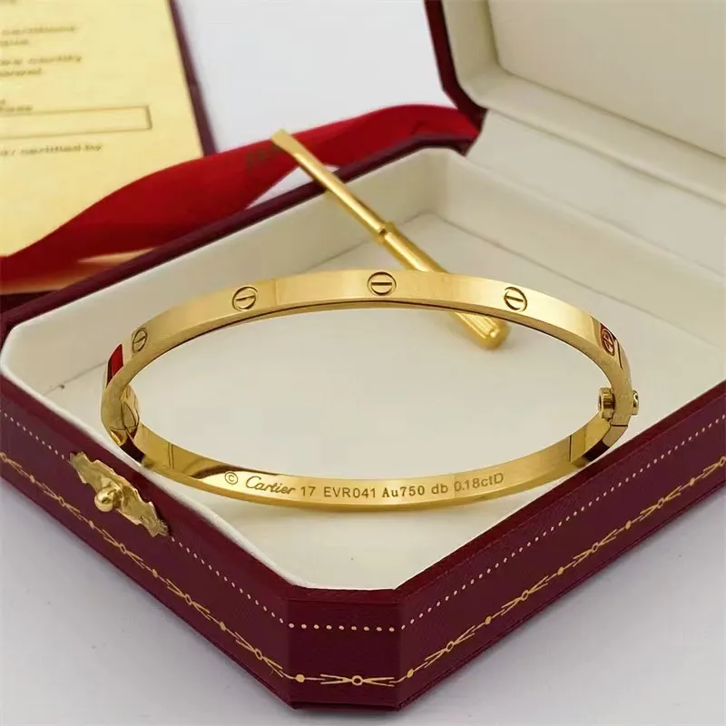 アクセサリー Nothing And Others Sidehole Bangle C42210008 | Sidehole Bangle | Color:Silver【NOTHING AND