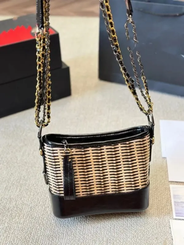 Designer väskor lyxig axelväska dubbelkedja handväska plånbok crossbody väska metallkedja vävd mönster hink väska kvinnors modeväska