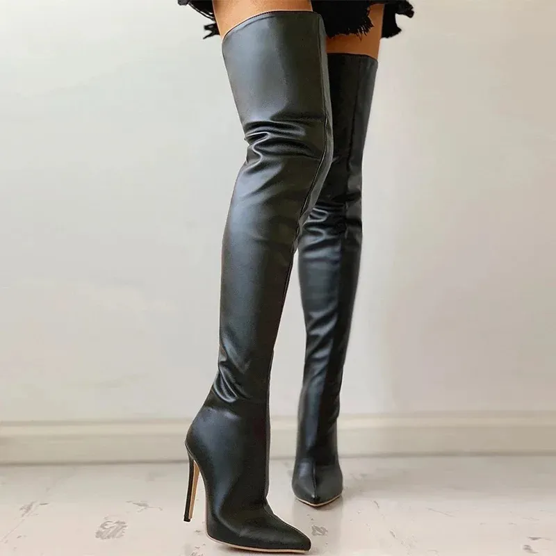 Bottes grande taille 34 femmes sexy cuisse haute extensible en cuir PU sur le genou à talons noir rouge automne hiver chaussures 231101