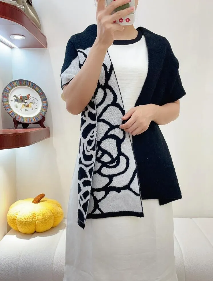 Nyligen anlänt klassisk design kashmir varm halsduk mäns och kvinnors vinter stora monogrammade sjal 2 färger svart/vit 180*30 cm