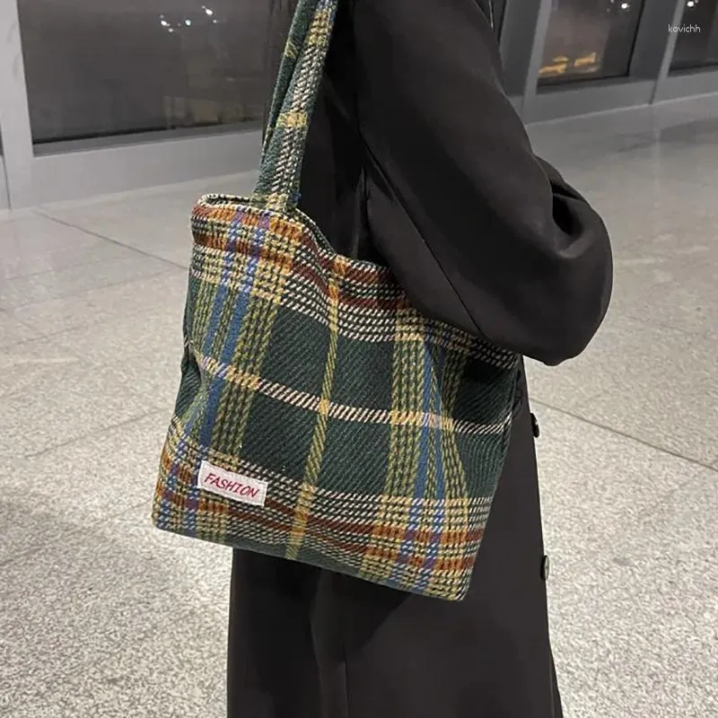 Avondtassen Tote Damestas Schoudertas Wol Shopper Voor Vrouwen Grote Capaciteit Herfst Winter Zachte Plaid Dames Reizen Designer Handtas