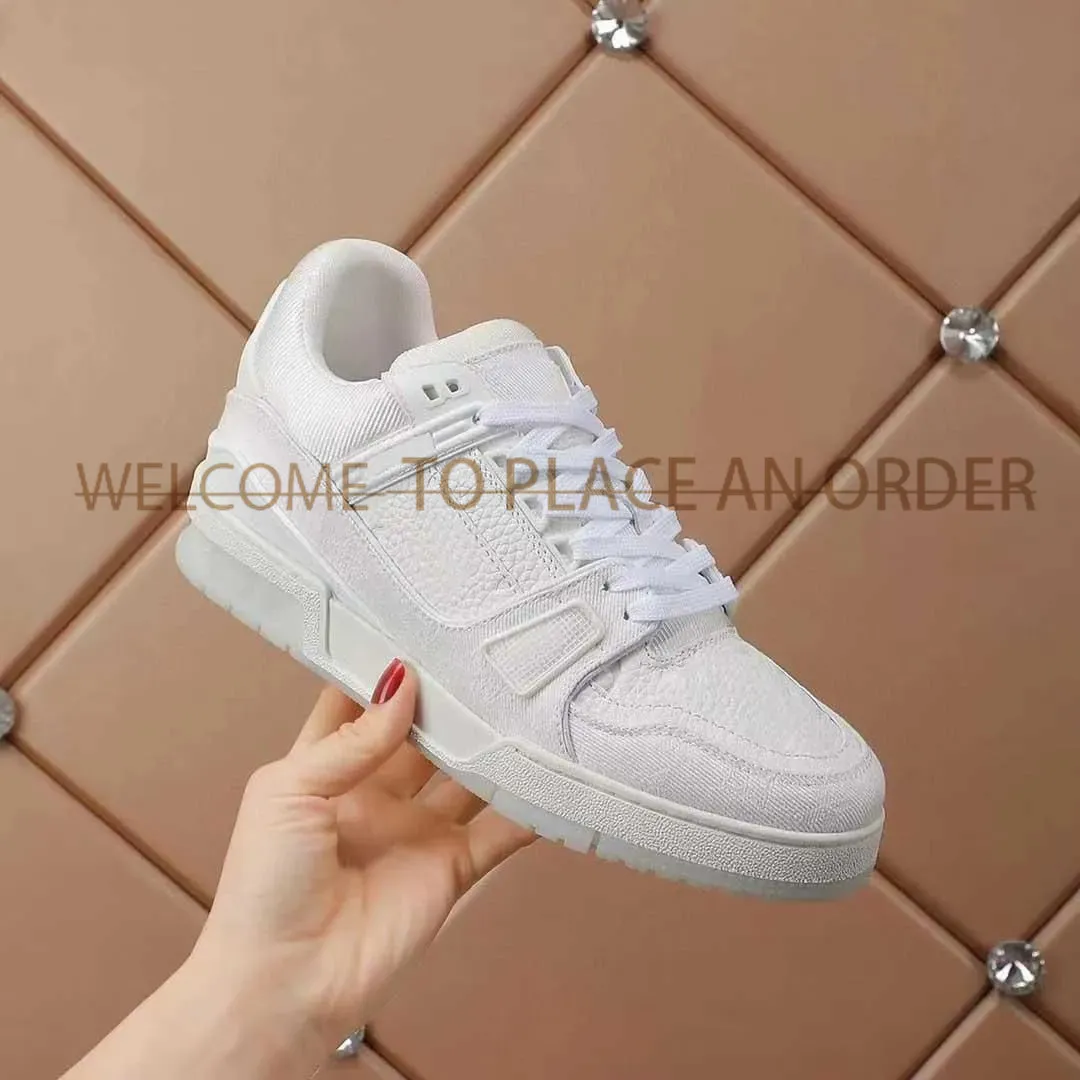 Designer Casual Shoes Men Sneakers Thick Sole Denim Letter Shoes Rubber Canvas Leather Sneakers Comfortable Fashion Outdoor