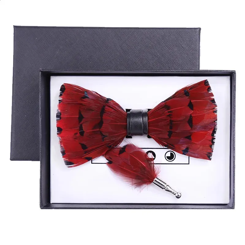 Pajaritas Pajarita de plumas rojas para hombre, accesorios para traje de banquete de boda, camisa con pajarita de caja 231102