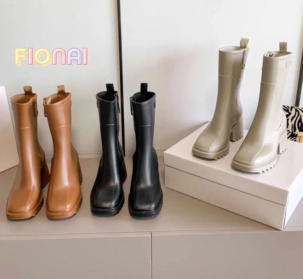 Choles Designer Boots Women Betty Heeled Zip Boot PVC Rubber Knee Boasties Square Toe Shoes Platform Waterproof Welly Rain Shoe Shoe