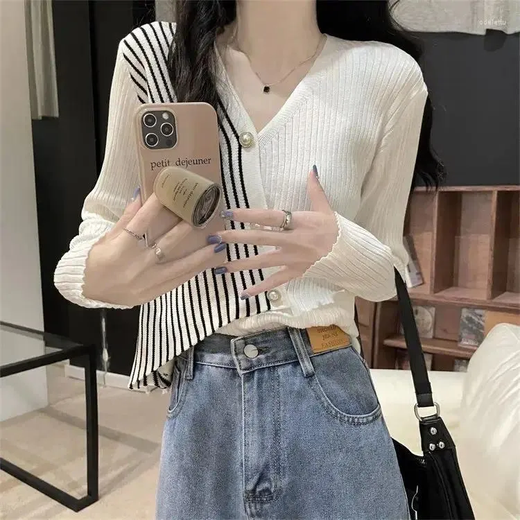 Women's Sweaters Korejepo V-neck Base Sweater Slimming Striped Style Autumn Design Blouse 2023 Casual Elegant Temperament Irregular Top