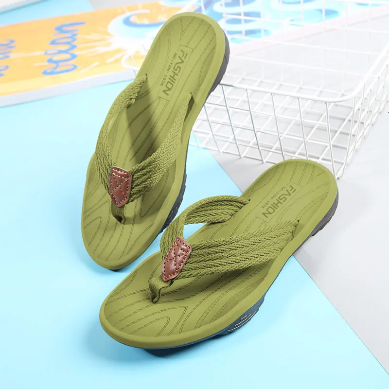 GAI Man Soft Bottom Non-slip Outdoor Surf Beach Flip Flops Fashion Home Bathe Slippers for Men Summer Men's Shoes 230403 GAI