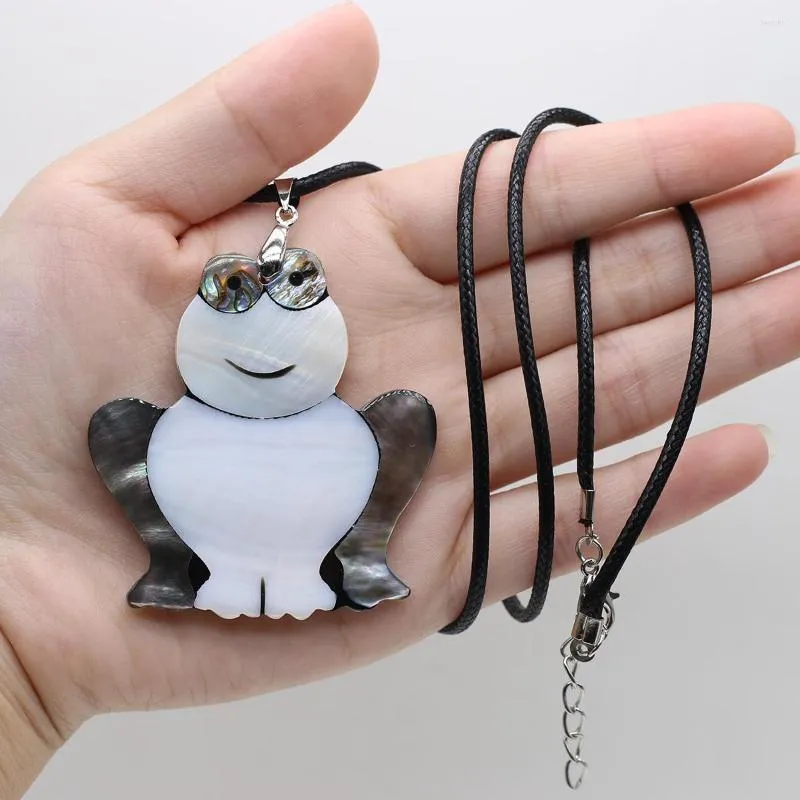 Pendant Necklaces Fashion Cartoon Frog Necklace For Women Jewelry Leather Cord Natural Mother Of Pearl Shell Charms Choker Female