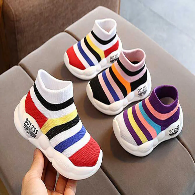 Athletic Outdoor Boys Tennis Shoes Sneakers Girls Rainbow Shoes Mesh Kids Footwear Toddler Stripes Chaussure Zapato Casual SandQ Baby New W0329