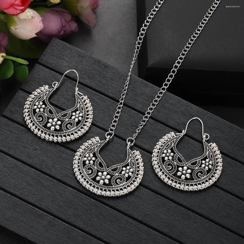 Necklace Earrings Set Ethnic Nacklace For Women Vintage Dangle Drop Tribal Jewelry Flower Hollow Carved Huggies