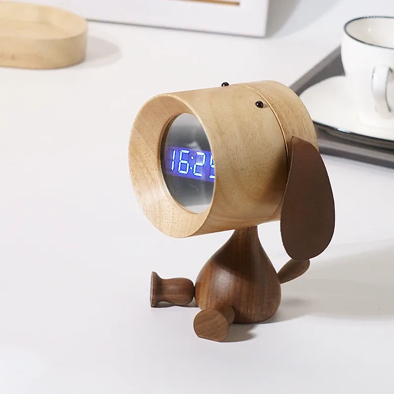 Horloges de table Horloge personnalisée en forme de chien personnalisée alarme en bois gravée département moderne de décoration de la maison pour cadeau de garçons