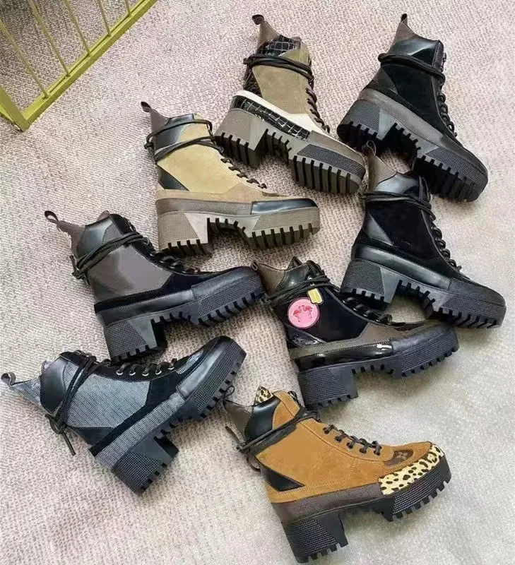 Coole Mädchen-Plattform-Motorradstiefel, Vintage-Mode, runde Zehen, Schnür-Martin-Stiefel