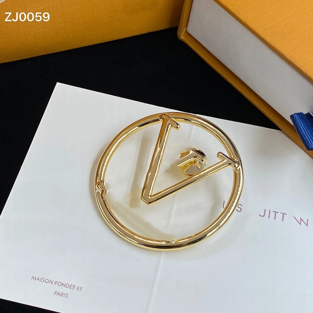 Proste litery piny broszka luksusowa biżuteria dla kobiet złote broszki męskie