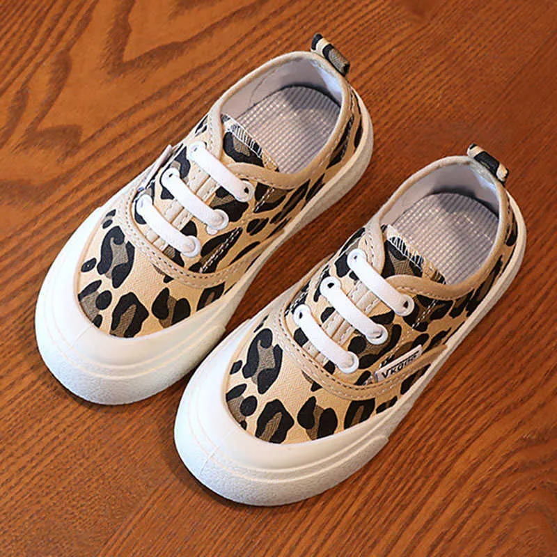 Athletic Outdoor Kids Sneakers 2021 Solid Leopard Print Fondo in gomma Suola morbida Comode scarpe di tela di moda Jelly Casual Sneakers per bambini Ragazze W0329