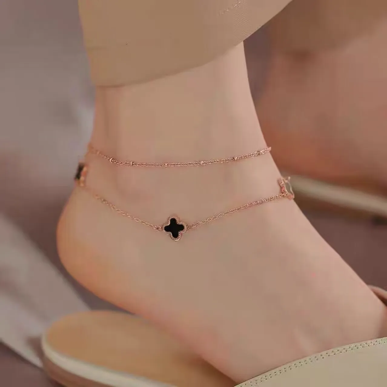 Fashion Anklets Designer Black Flower cheville vintage bijoux plaqué chaînes en métal double chaîne pour la fête des mères chrismas fête des vacances cadeau