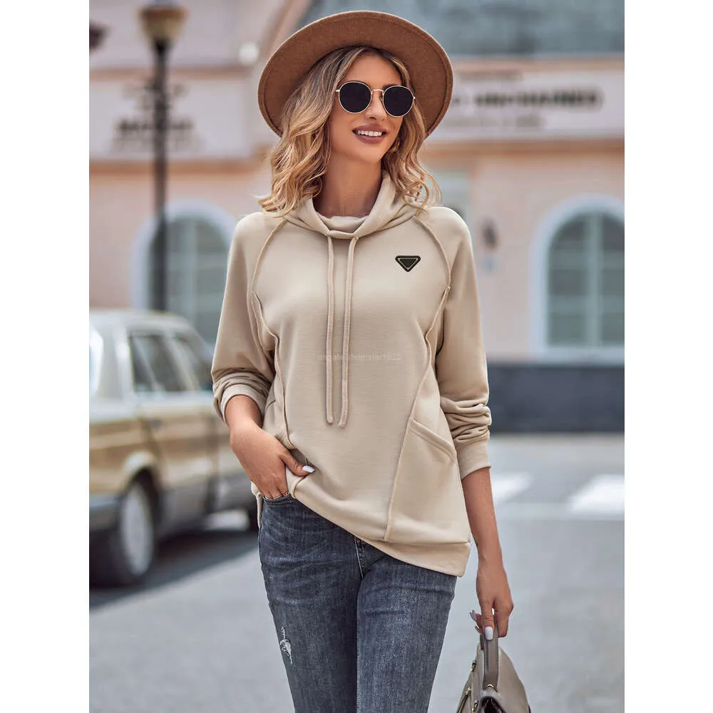 P-ra Designer brand Giacca con cappuccio da donna Tendenza moda Abbigliamento sportivo di alta qualità Cappotto ricaricabile gilet con cappuccio pantaloncini Giacca rigida con cappuccio da donna